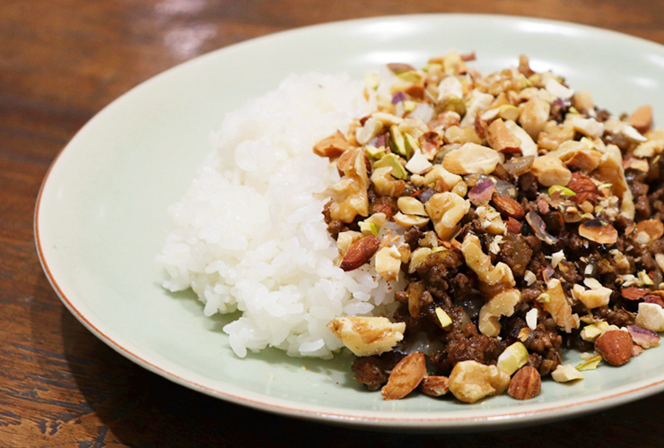 ナッツたっぷりキーマカレー